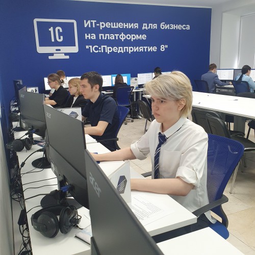 Первый опыт проведения промежуточной аттестации в форме демонстрационного экзамена 