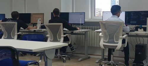 Выпускники специальности 09.02.07 Информационные системы и программирование успешно сдали демонстрационный экзамен