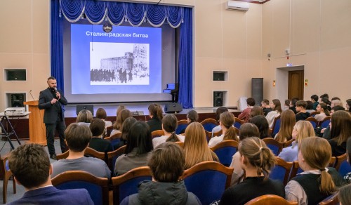 Социально-гуманитарный колледж вместе со всей страной отмечает 80летие разгрома немецко-фашистских войск в Сталинградской битве