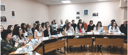 Педагоги и студенты-музыканты собрались за Круглым столом