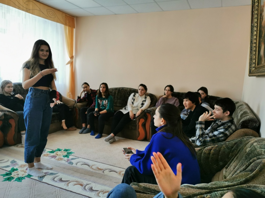 Студенты 121СД-1-min.jpg