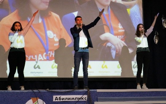r3.jpg