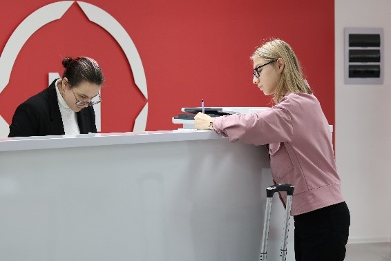 r2.jpg