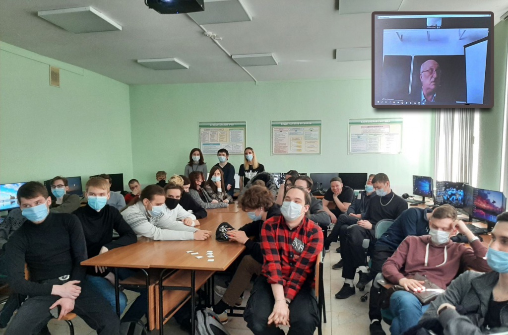 Выступление Казиахмедова Т.Б., заведующего кафедрой информатики и методики преподавания информатики