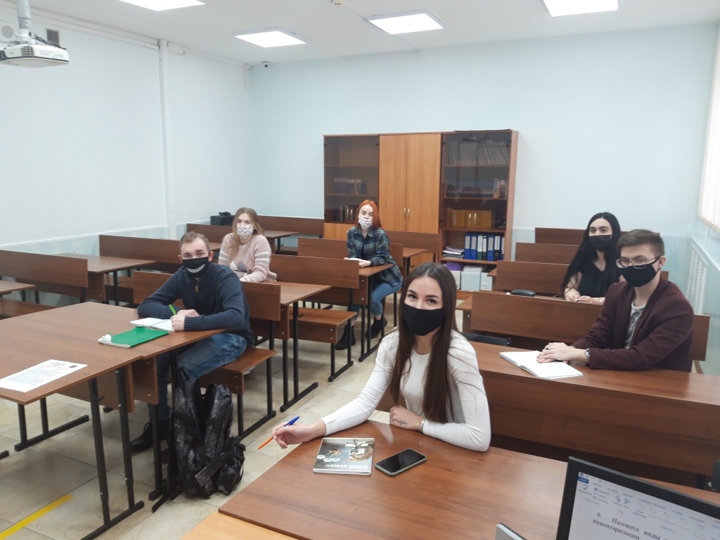 Участники круглого стола "Кадры решают все"
